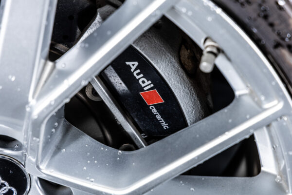 RS6アバント パフォーマンス 4WD