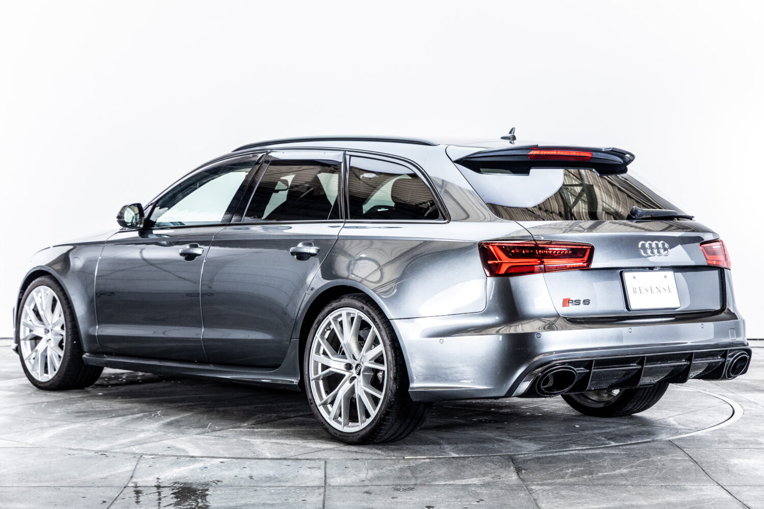 RS6アバント パフォーマンス 4WD