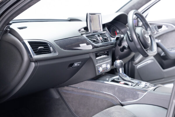 RS6アバント パフォーマンス 4WD