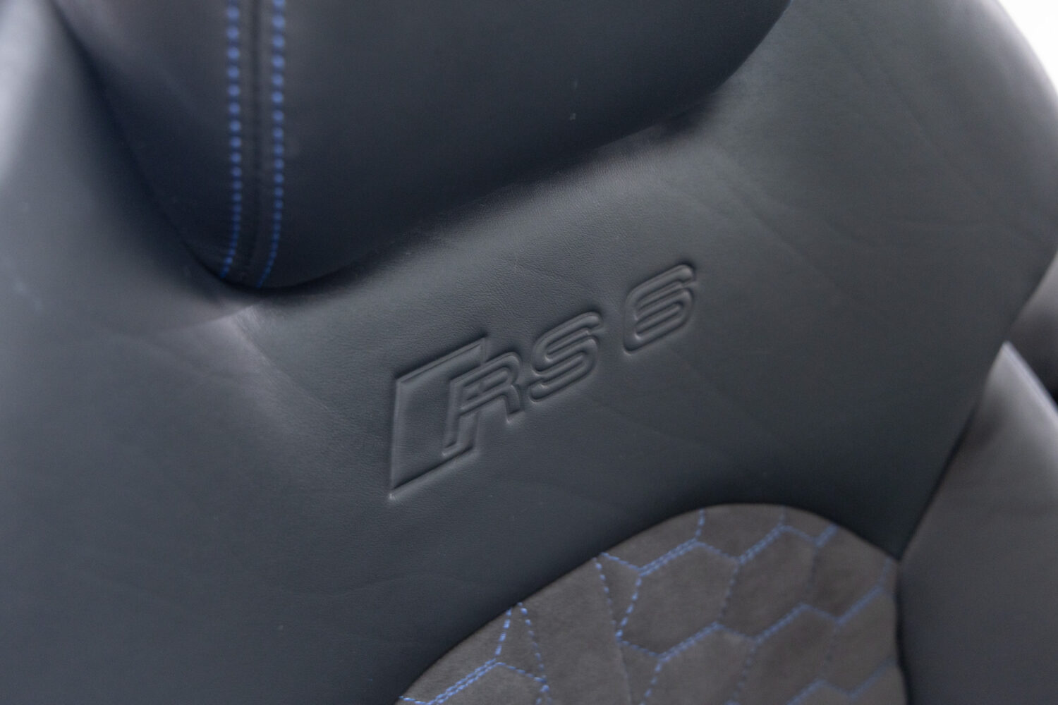 RS6アバント パフォーマンス 4WD