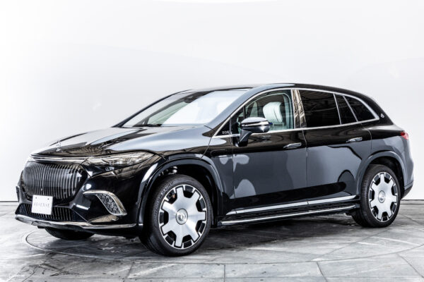 EQS SUV 680ファーストクラスPKG 4WD 左H