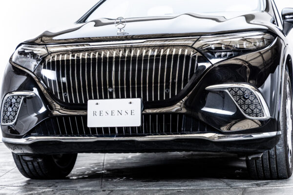 EQS SUV 680ファーストクラスPKG 4WD 左H