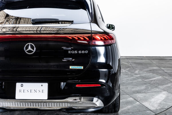 EQS SUV 680ファーストクラスPKG 4WD 左H