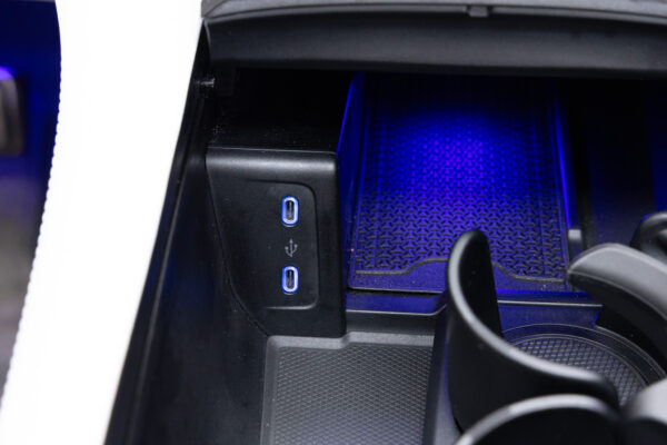 EQS SUV 680ファーストクラスPKG 4WD 左H