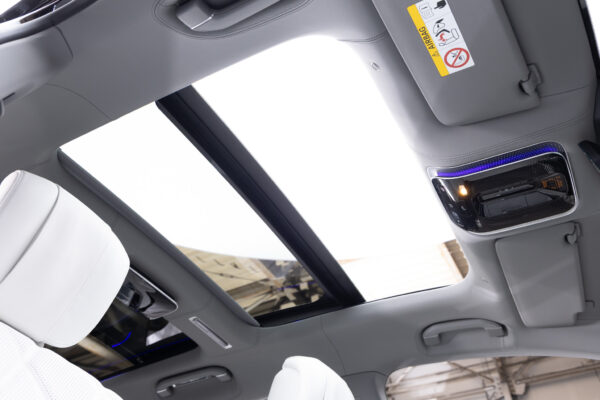 EQS SUV 680ファーストクラスPKG 4WD 左H