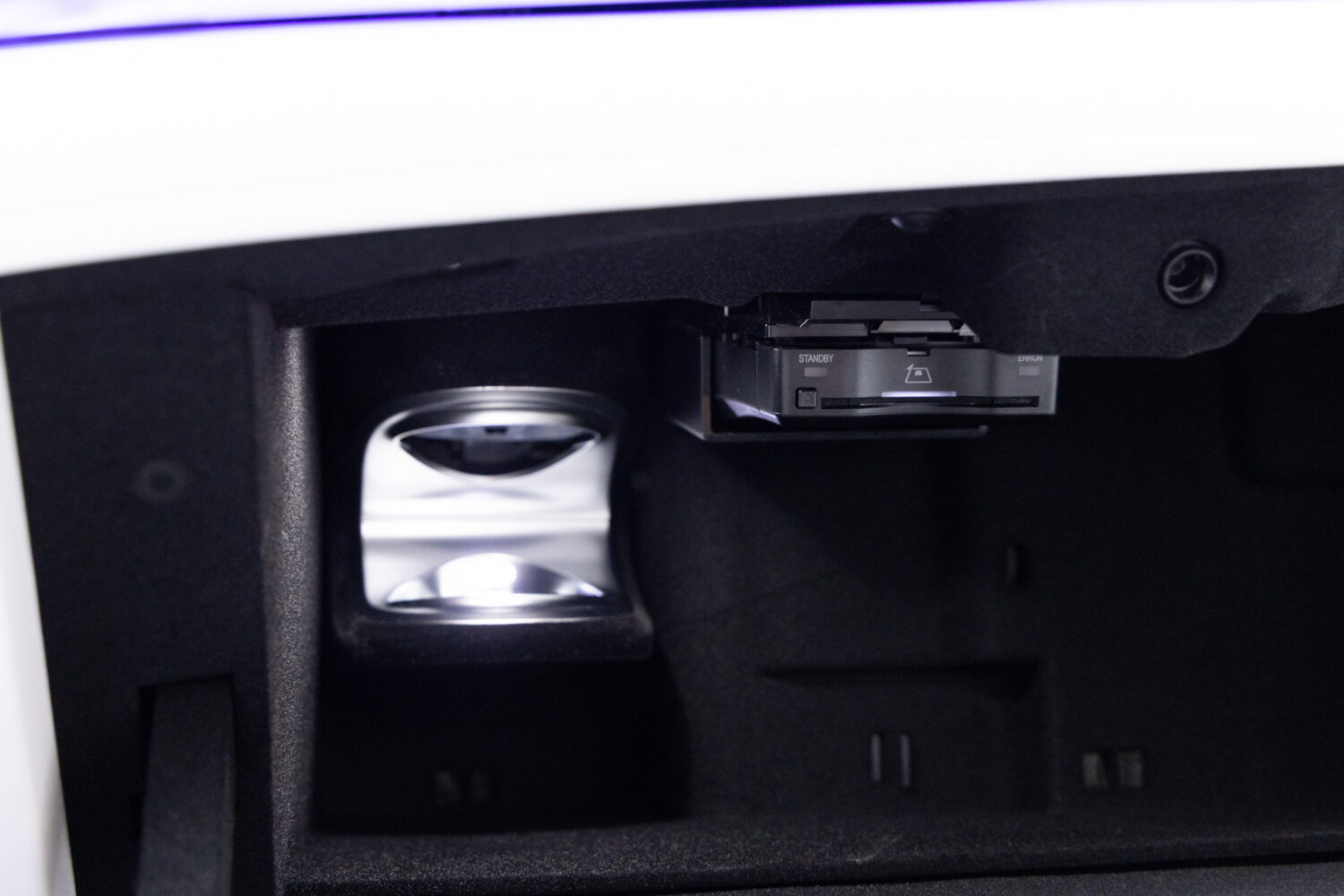 EQS SUV 680ファーストクラスPKG 4WD 左H