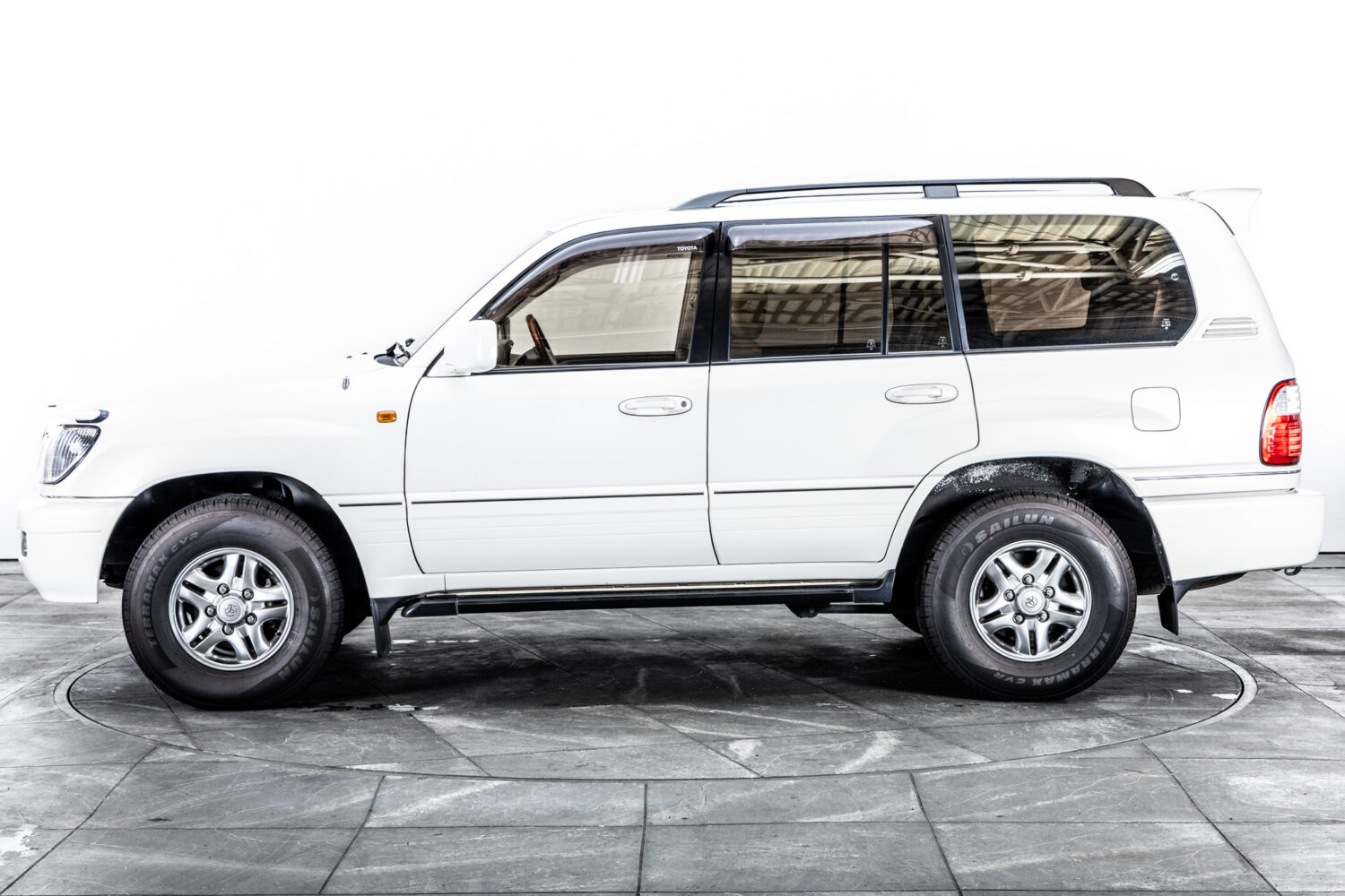 ランドクルーザー シグナス 4.7 4WD