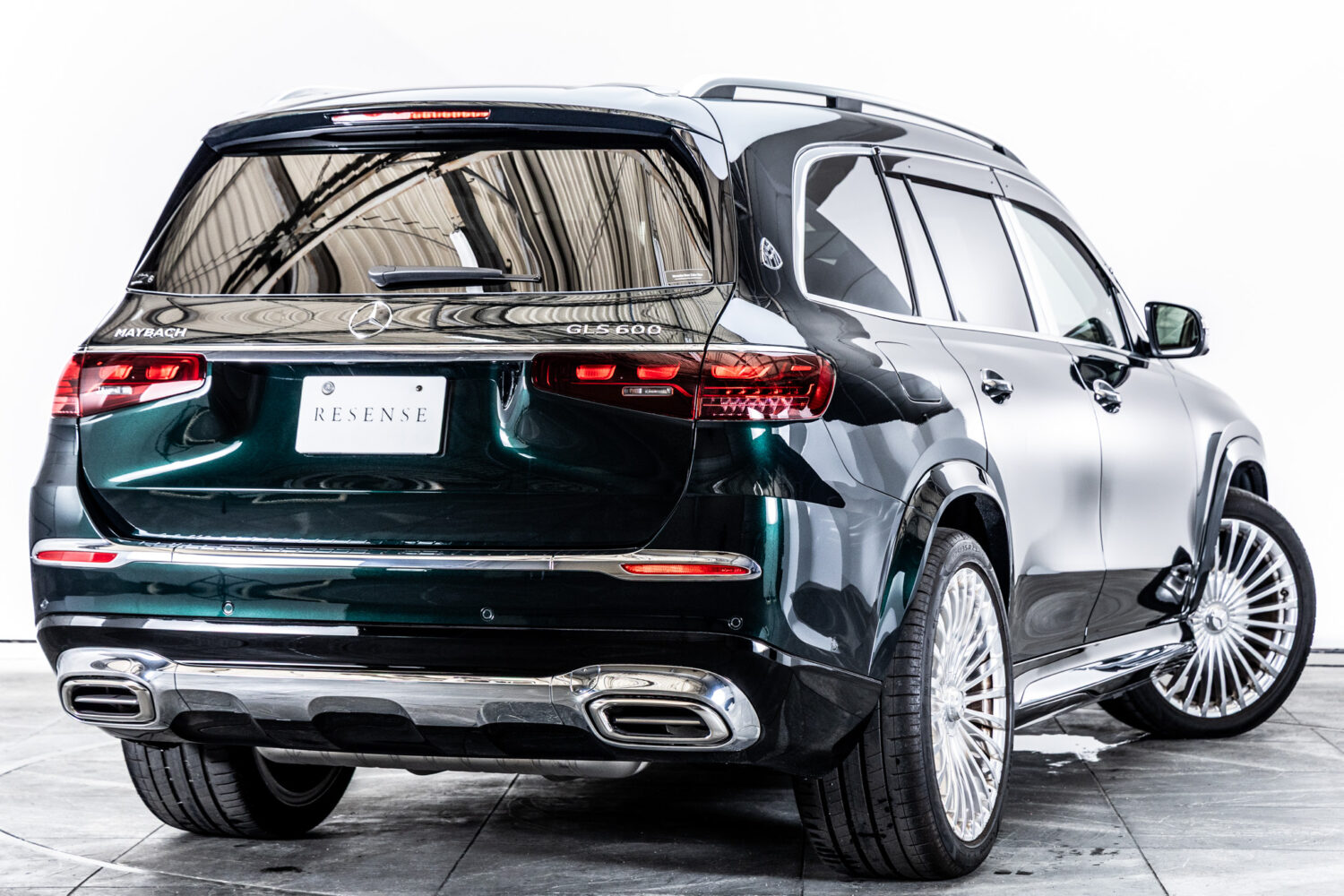 マイバッハGLS600 4マチック（ISG搭載）4WD