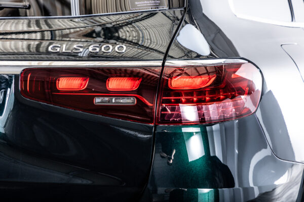 マイバッハGLS600 4マチック(ISG搭載)4WD