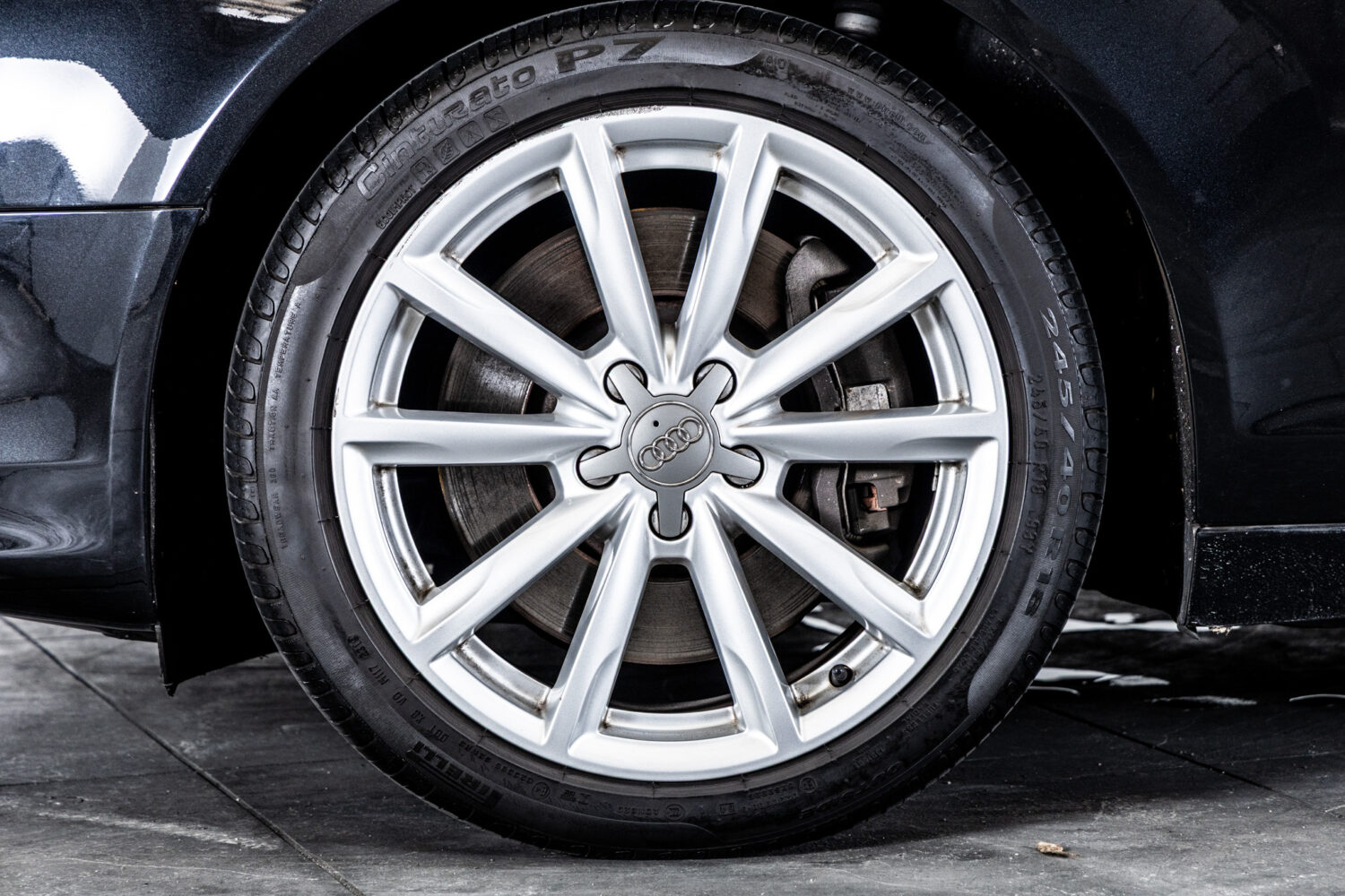 A6アバント3.0TFSI クワトロ 4WD