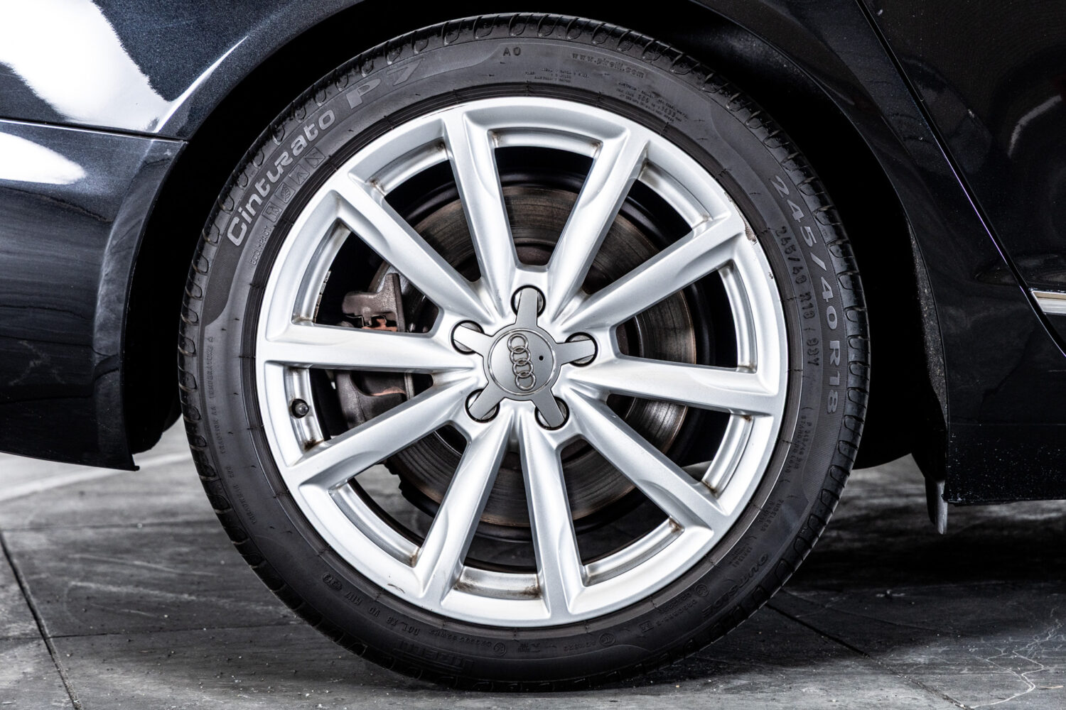 A6アバント3.0TFSI クワトロ 4WD