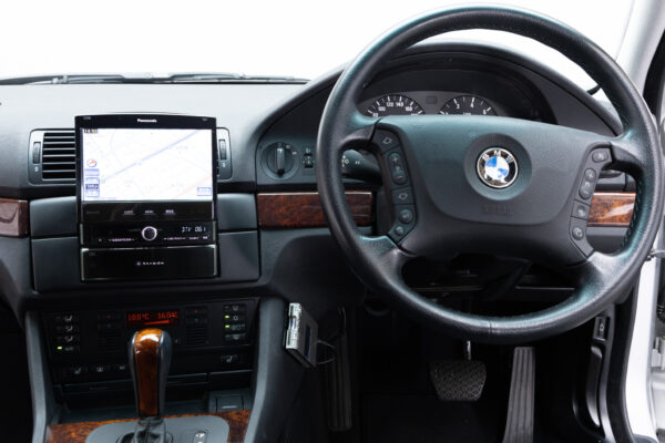 5シリーズセダン 525i ハイライン