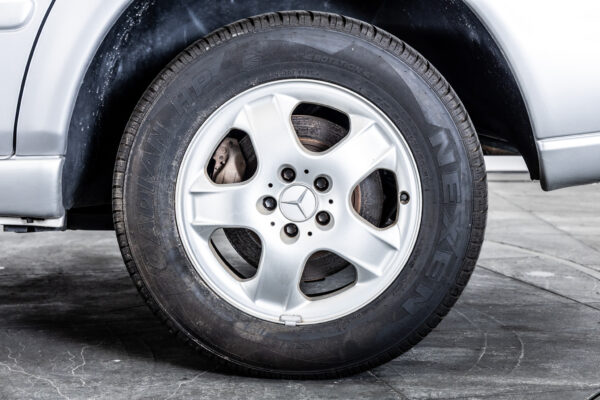 Mクラス ML350 4WD
