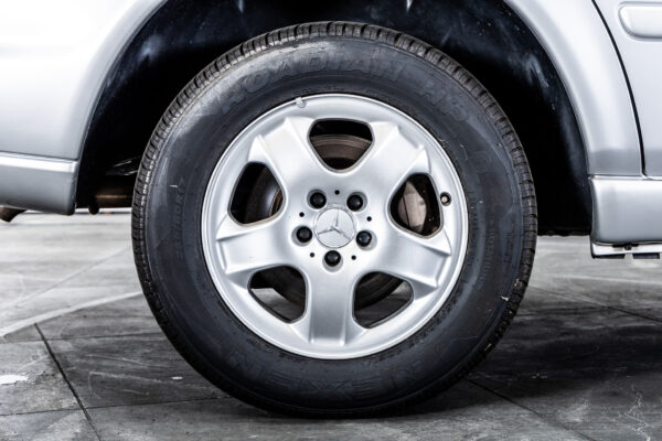 Mクラス ML350 4WD