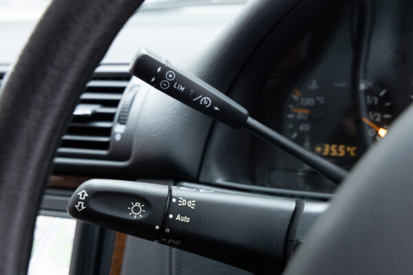 Mクラス ML350 4WD