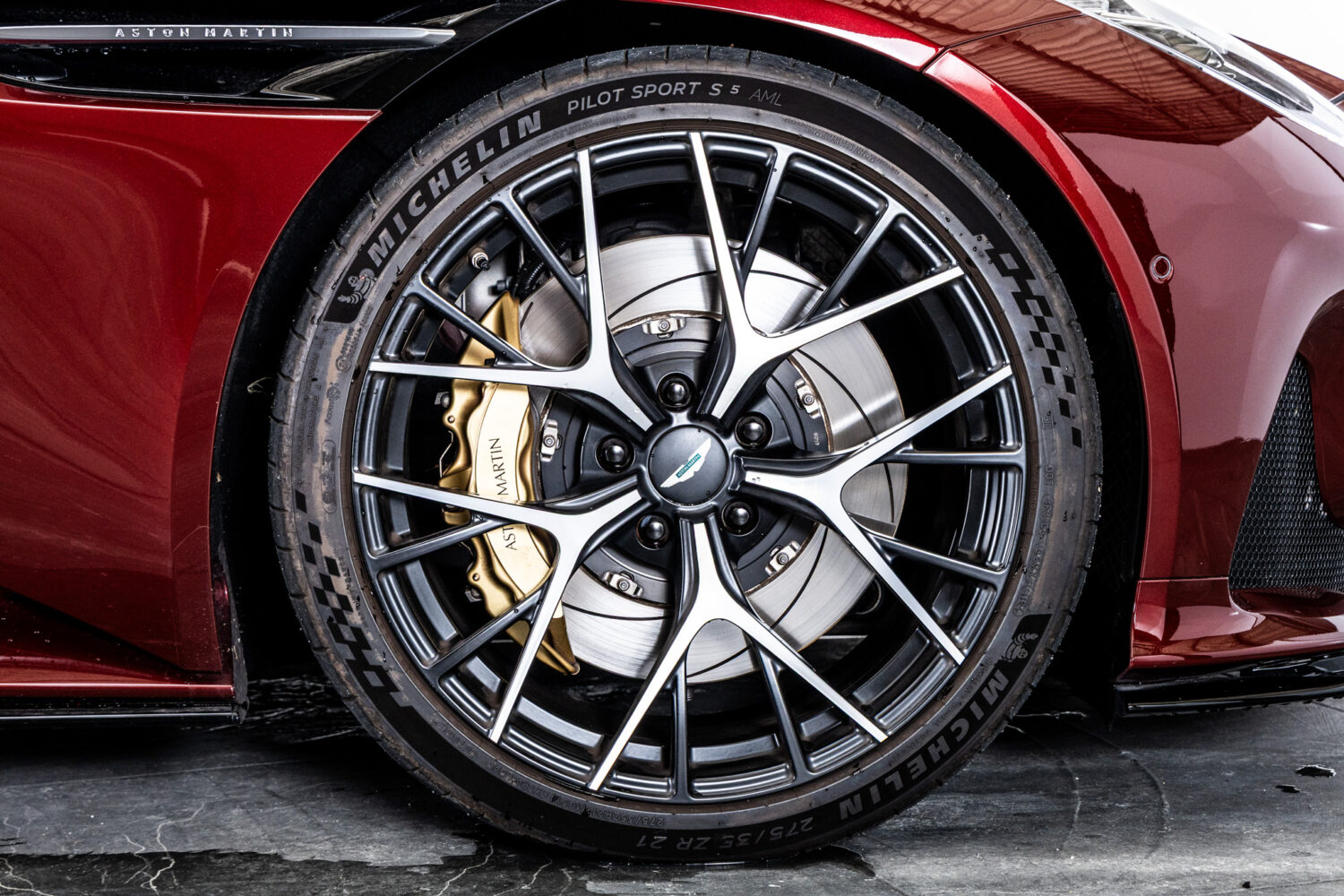DB12ヴォランテ 4.0 V8