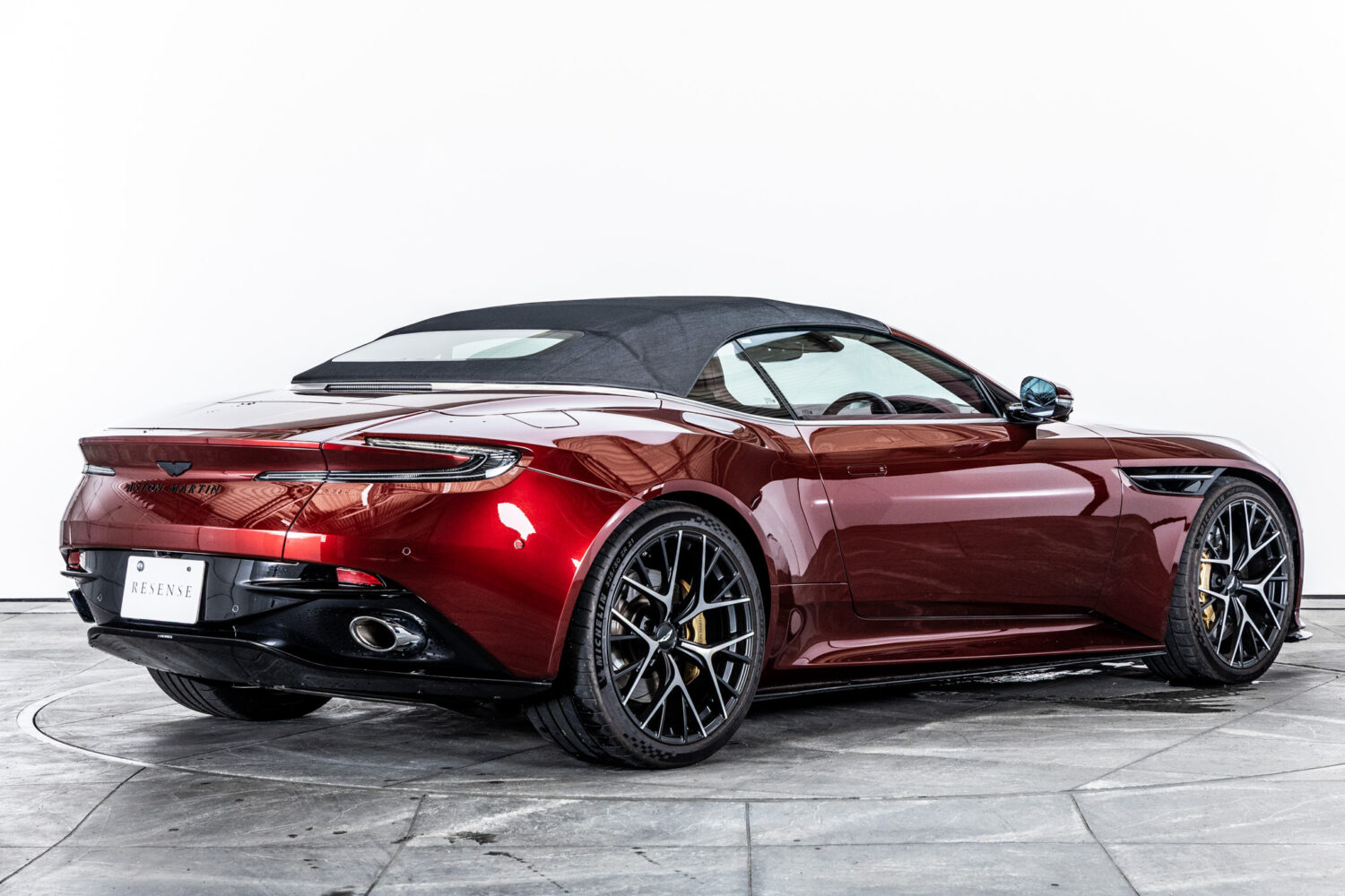 DB12ヴォランテ 4.0 V8