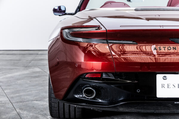 DB12ヴォランテ 4.0 V8