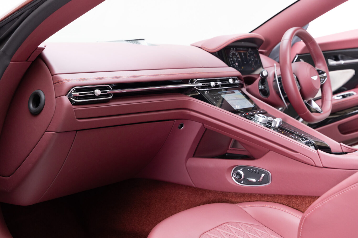 DB12ヴォランテ 4.0 V8