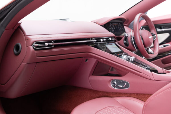 DB12ヴォランテ 4.0 V8