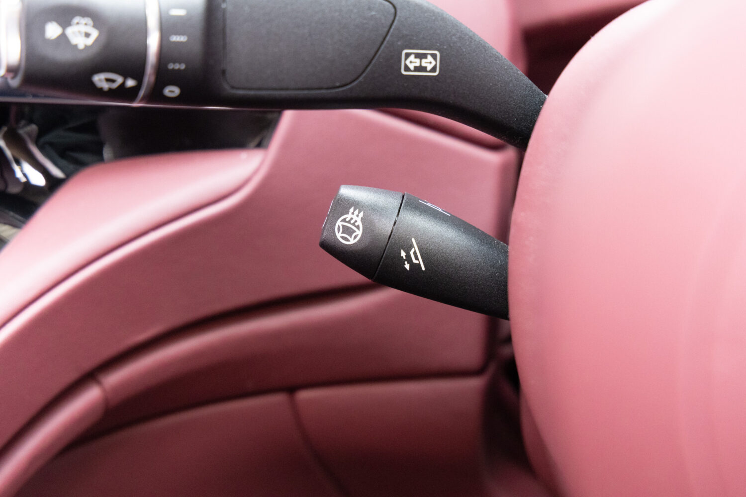 DB12ヴォランテ 4.0 V8