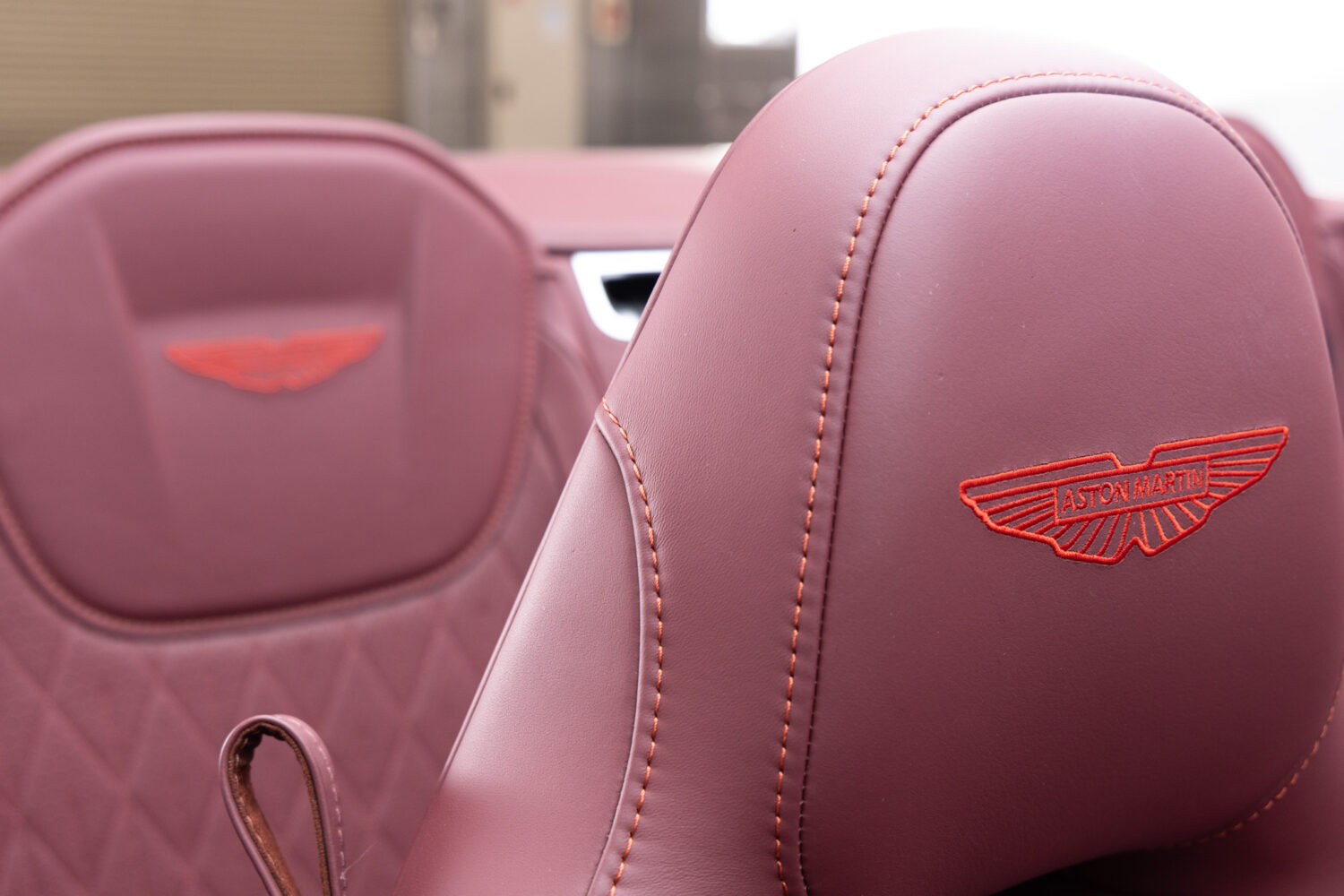 DB12ヴォランテ 4.0 V8