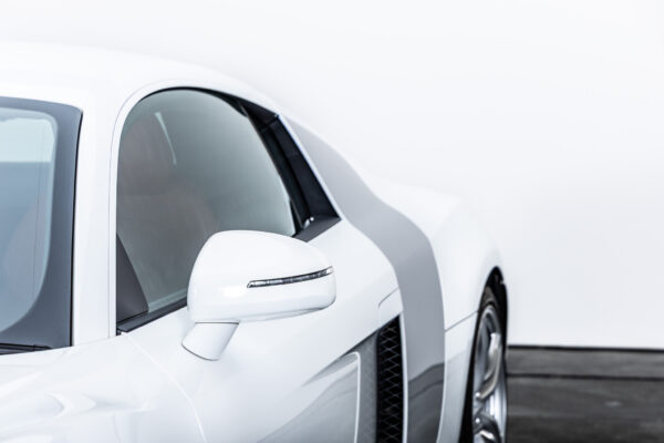 R8 4.2FSIクワトロ 4WD