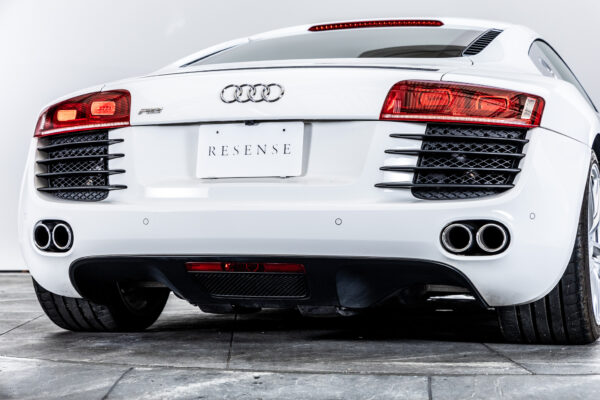 R8 4.2FSIクワトロ 4WD