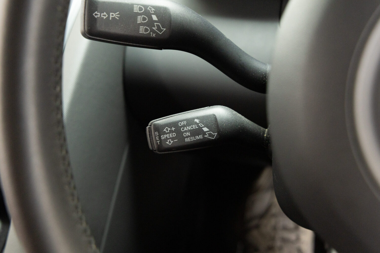 R8 4.2FSIクワトロ 4WD