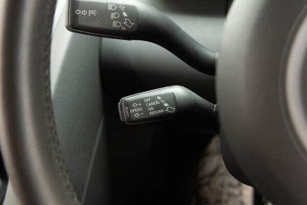 R8 4.2FSIクワトロ 4WD
