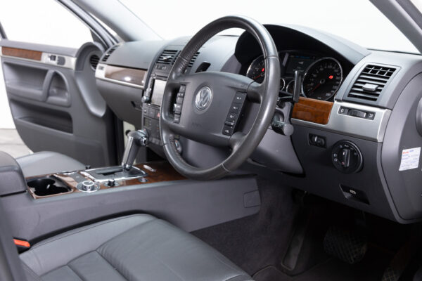 トゥアレグ V6 4WD