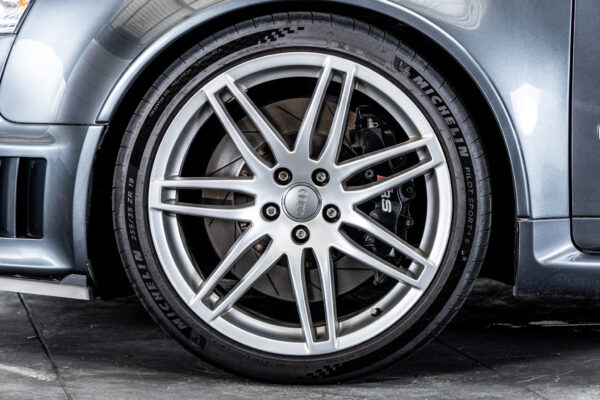 RS4アバント 4.2 6MT