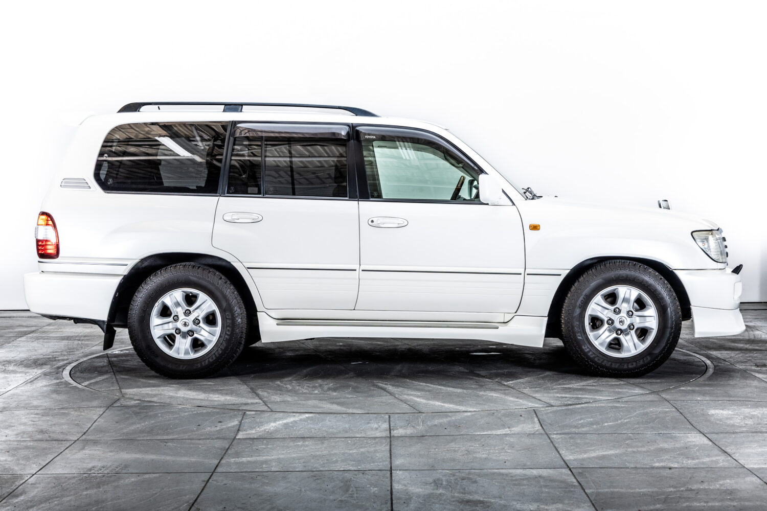 ランドクルーザー100 4.7VX-LTD Gセレクション 4WD