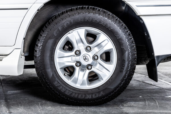 ランドクルーザー100 4.7VX-LTD Gセレクション 4WD