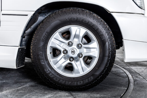 ランドクルーザー100 4.7VX-LTD Gセレクション 4WD