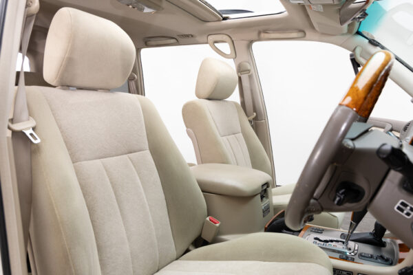 ランドクルーザー100 4.7VX-LTD Gセレクション 4WD