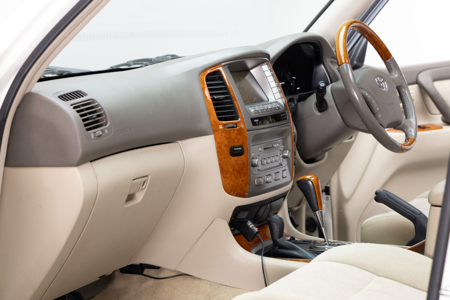 ランドクルーザー100 4.7VX-LTD Gセレクション 4WD