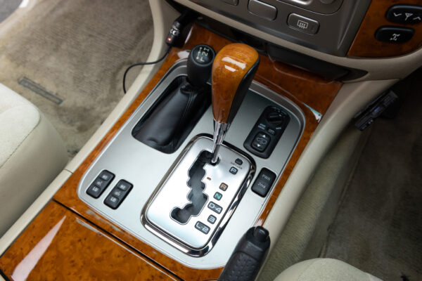 ランドクルーザー100 4.7VX-LTD Gセレクション 4WD