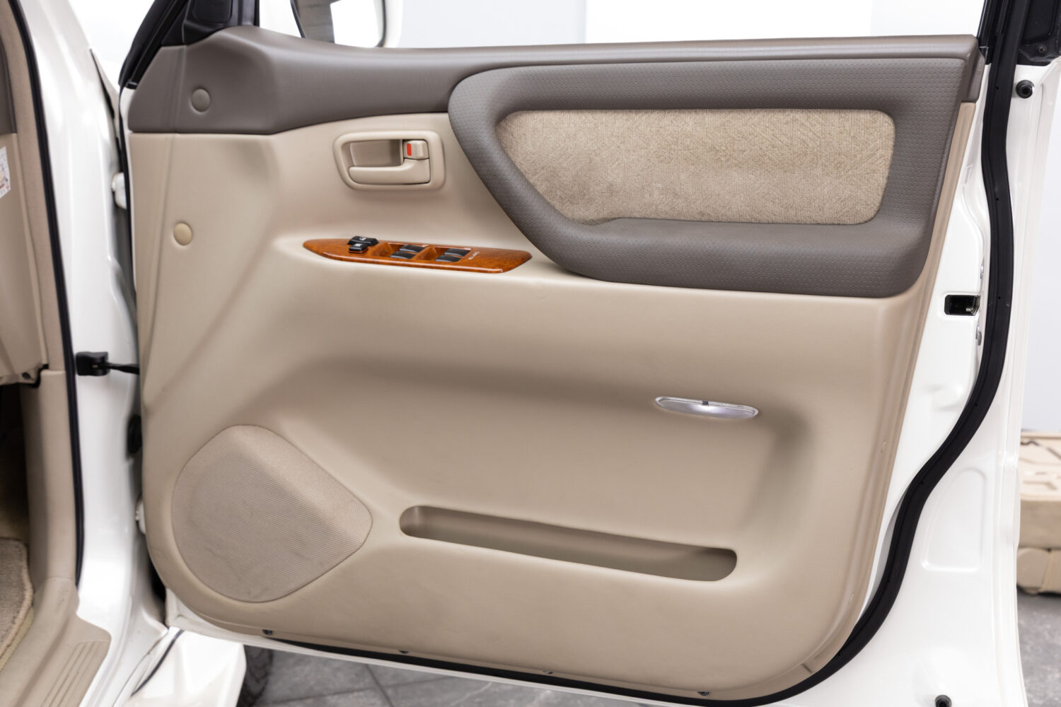 ランドクルーザー100 4.7VX-LTD Gセレクション 4WD