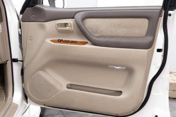 ランドクルーザー100 4.7VX-LTD Gセレクション 4WD