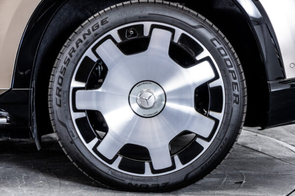 マイバッハEQS SUV 680 4WD