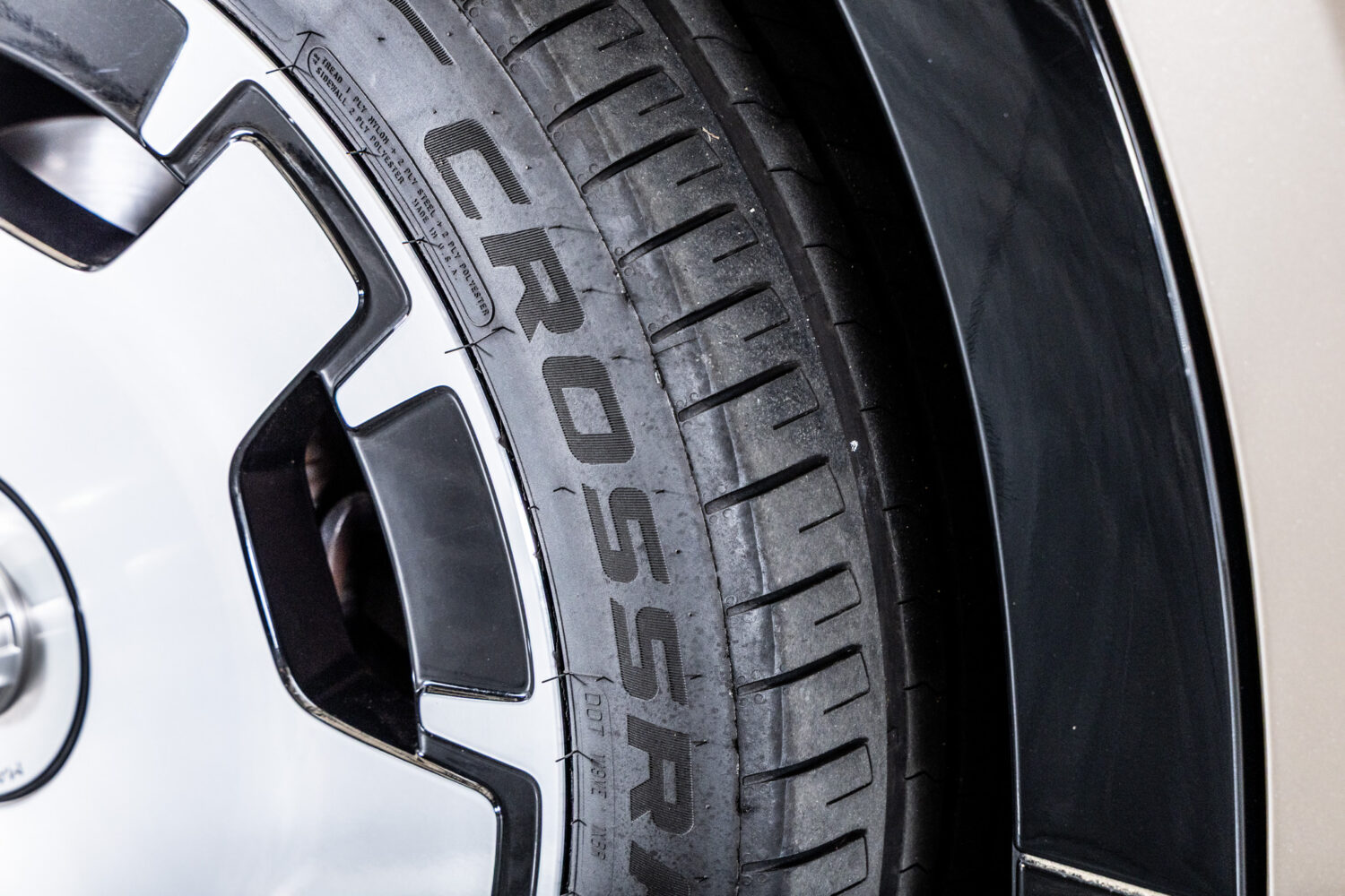 マイバッハEQS SUV 680 4WD