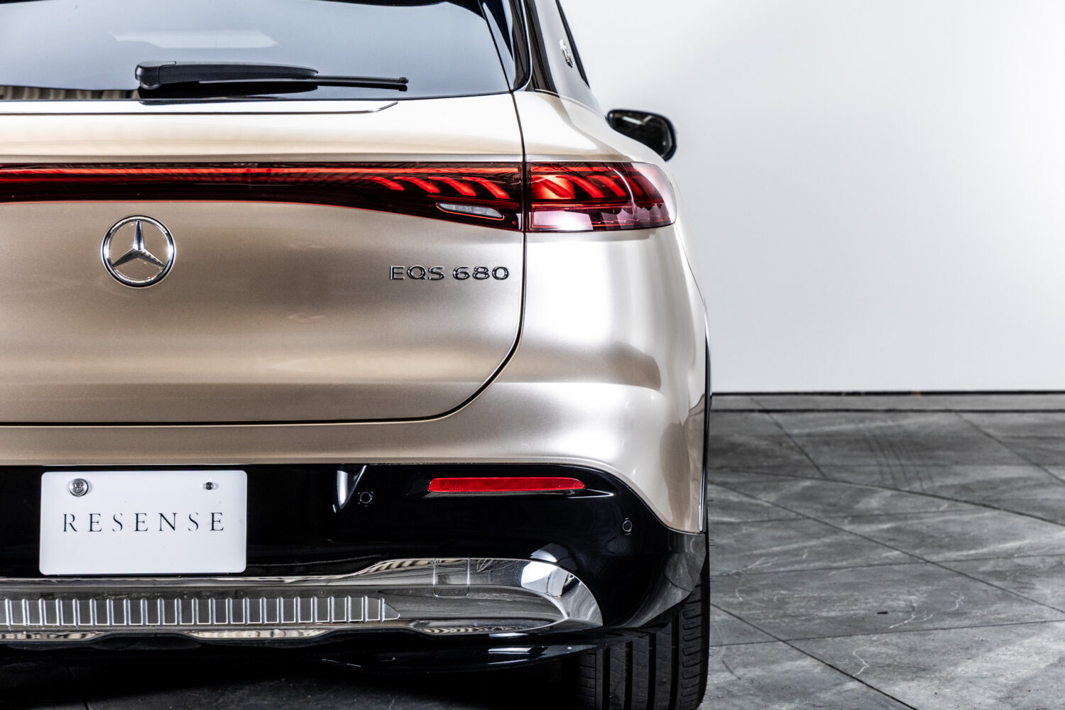 マイバッハEQS SUV 680 4WD