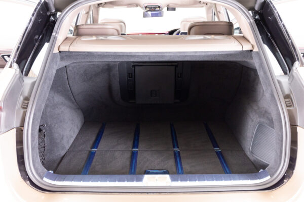 マイバッハEQS SUV 680 4WD
