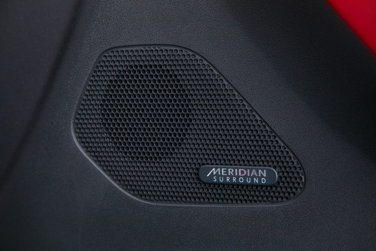 Fペイス SVR 5.0L P550 4WD