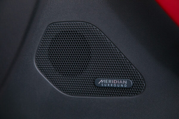 Fペイス SVR 5.0L P550 4WD
