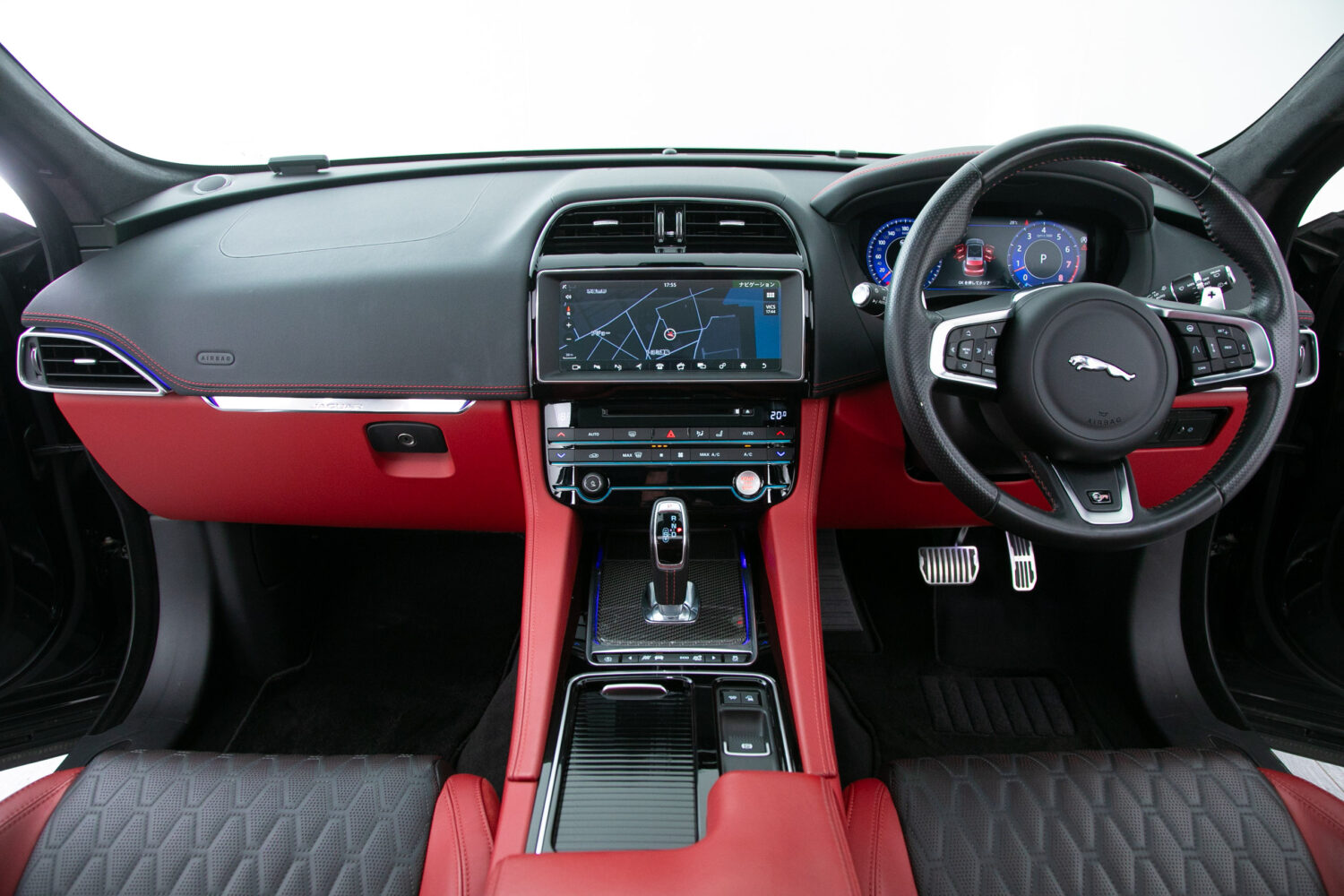 Fペイス SVR 5.0L P550 4WD
