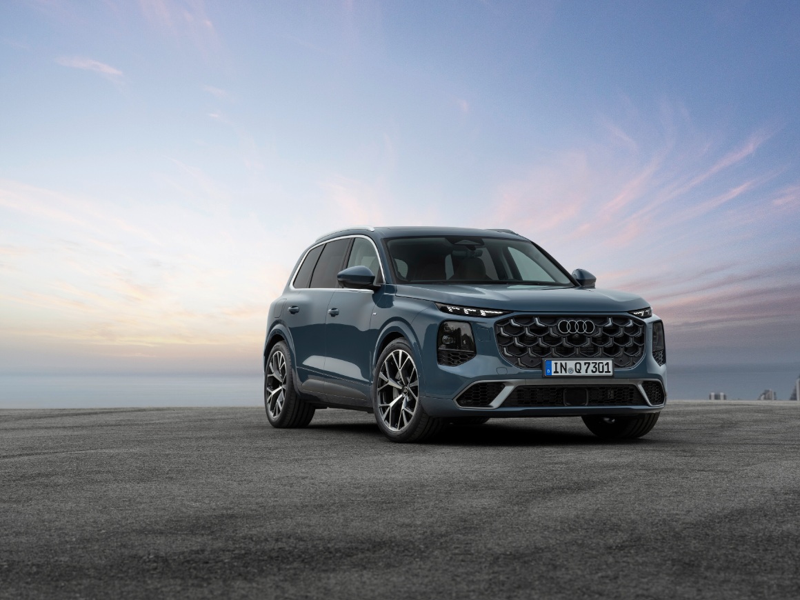 歴史をさらに積み重ねる 新型アウディQ7 万能のパートナーの証明