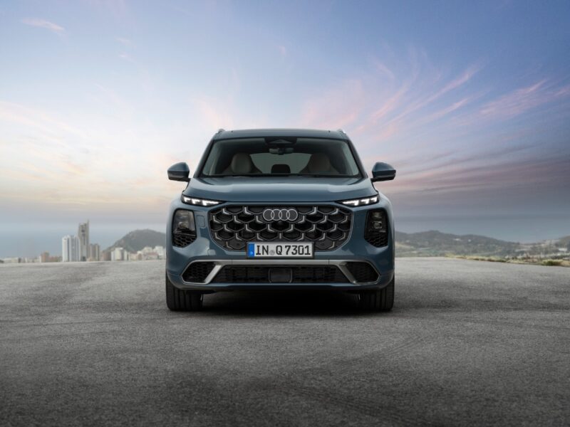 歴史をさらに積み重ねる 新型アウディQ7 万能のパートナーの証明