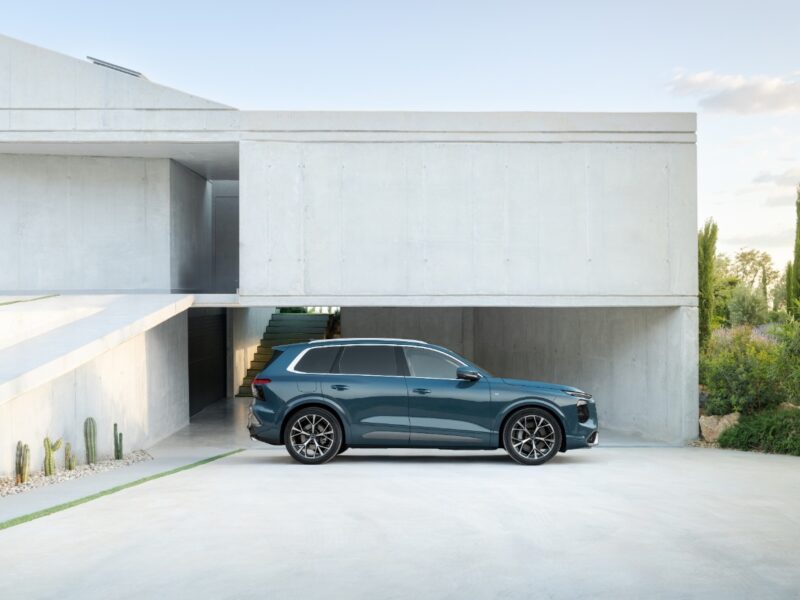 歴史をさらに積み重ねる 新型アウディQ7 万能のパートナーの証明